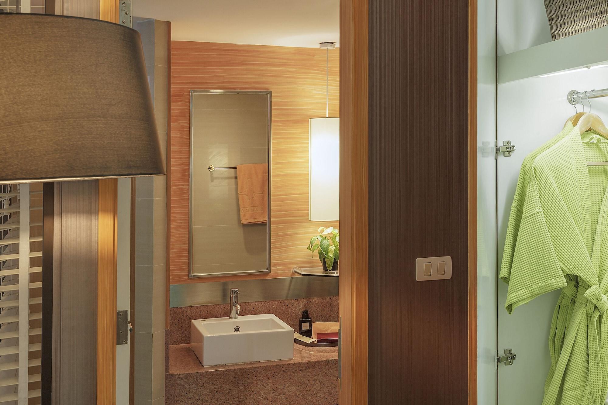 בנגקוק Tango Vibrant Living Hotel - Sha Extra Plus מראה חיצוני תמונה