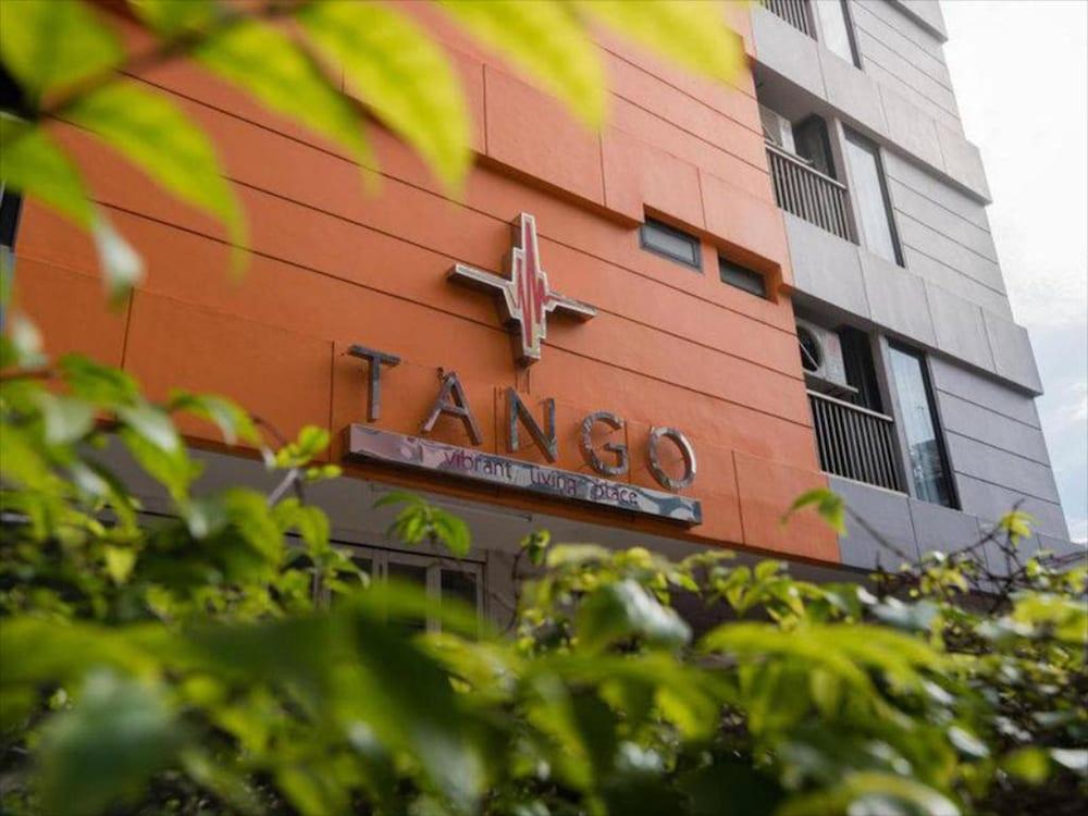 בנגקוק Tango Vibrant Living Hotel - Sha Extra Plus מראה חיצוני תמונה