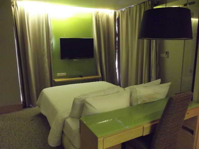 בנגקוק Tango Vibrant Living Hotel - Sha Extra Plus מראה חיצוני תמונה
