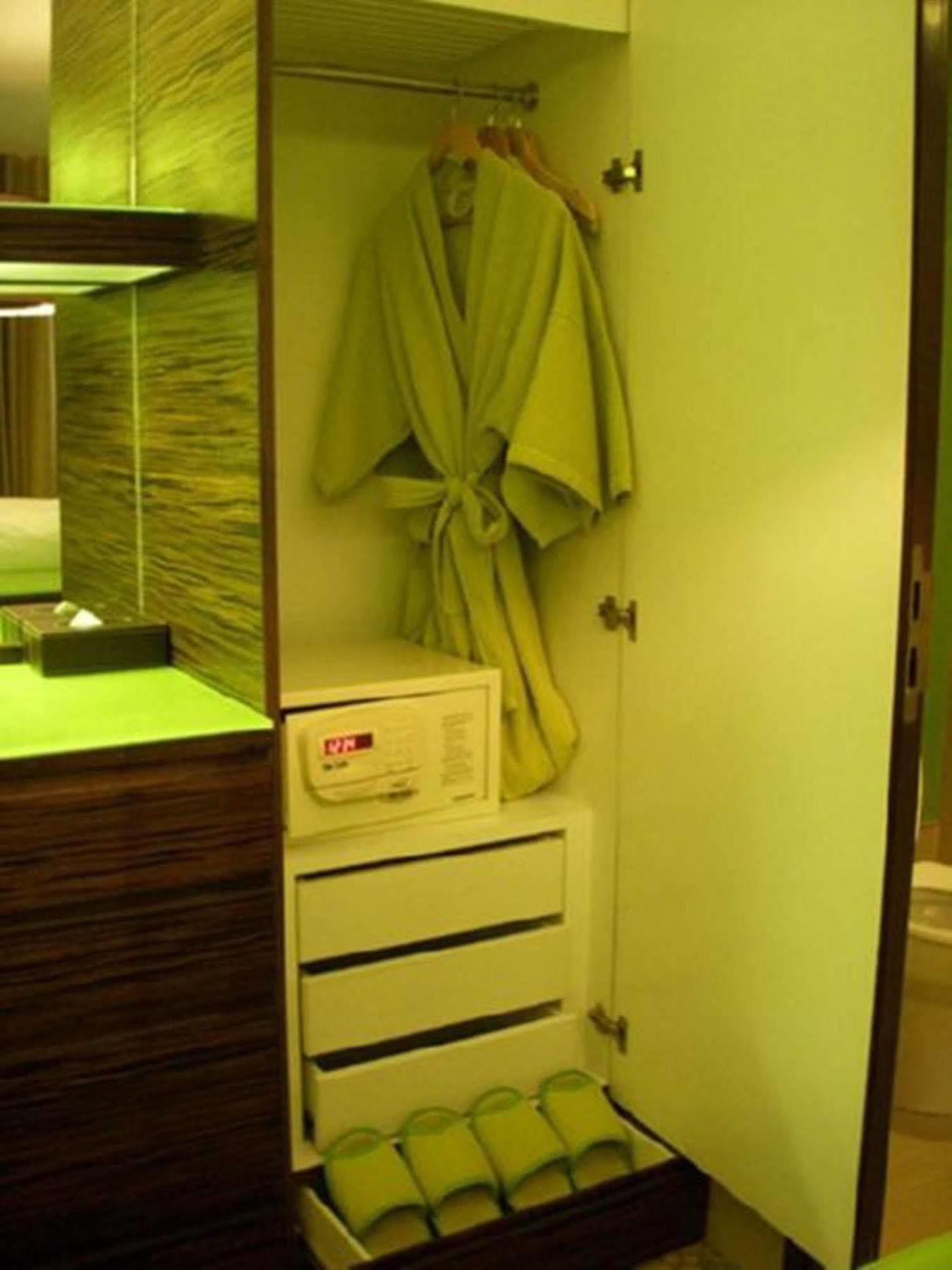בנגקוק Tango Vibrant Living Hotel - Sha Extra Plus מראה חיצוני תמונה